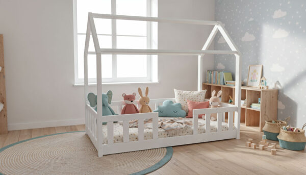 TUTU-domek-łózko-niskie-nózki-białe-misiaki Łóżko domek TUTU - niskie nóżki