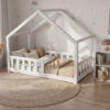 Łóżko domek LULLU - niskie nóżki, szeroki dach